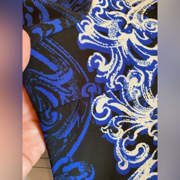 EUC DANA BUCHMAN Blue/Black Boho V-Neck Button Up Long Sleeve Blouse Size 6 - Picture 10 of 13